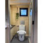 Lisi Grun Tiny House By Tiny Away * ザットレット